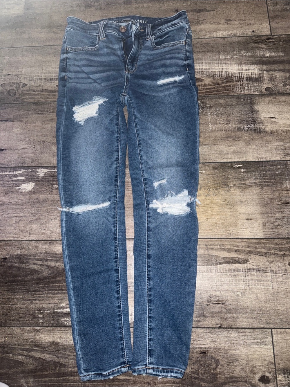 American Eagle Outfitters Medium Blue Distressed Skinny Jeans